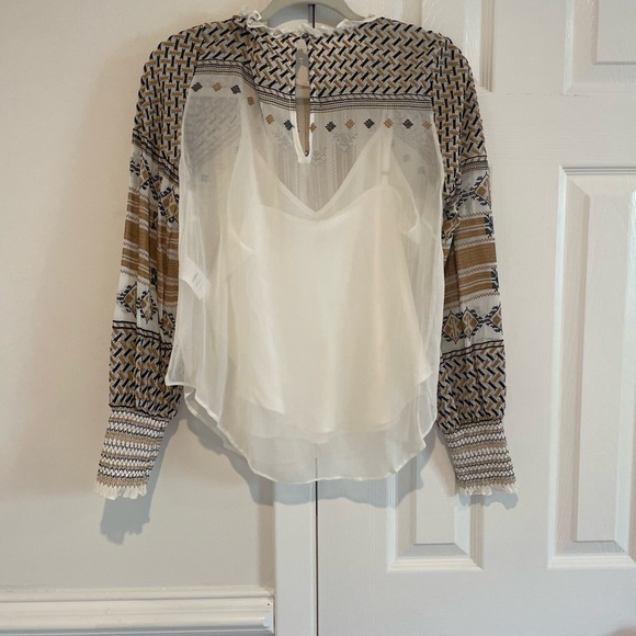 VERONICA BEARD Isabella Embroidered Boho Peasant Top in White - Picture 5 of 10